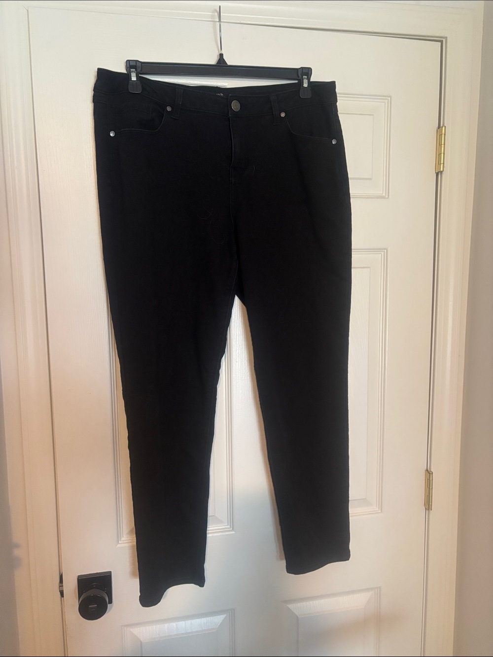 1822 Denim Black Jeans - Straight Fit